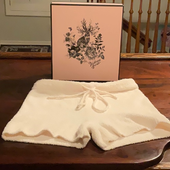 VICTORIA’S SECRET Lounge Set Top & Shorts M - Picture 5 of 7